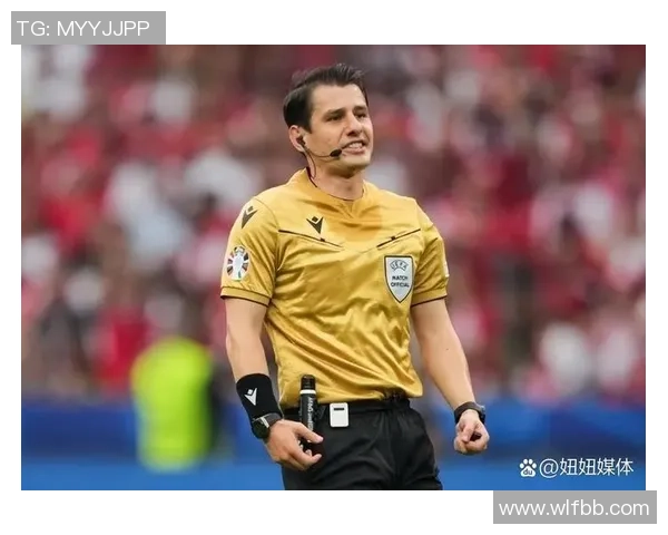 爱踢足球的十八号球星展现激情风采 力量与技术的完美融合 爱踢足球的十八号球星展现激情风采 力量与技术的完美融合